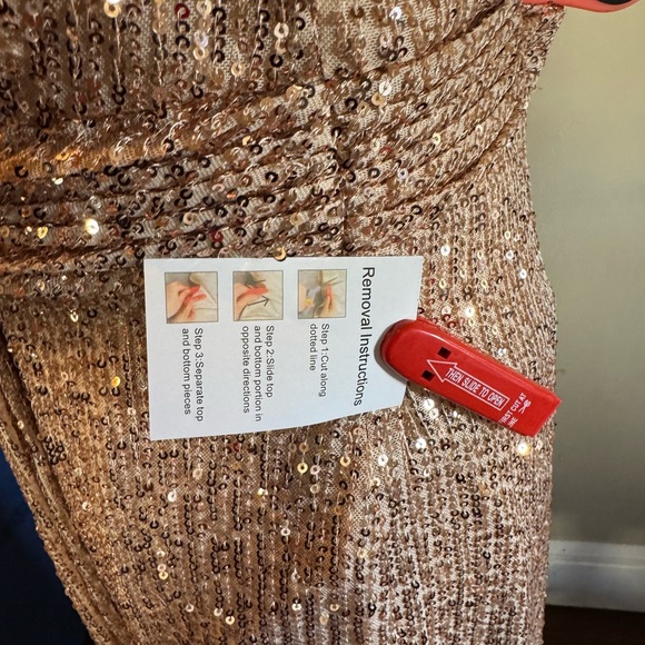 Stunning NWT MAC DUGGAL Sequined Long Sleeve Midi Dress Sz 14 - Picture 10 of 13